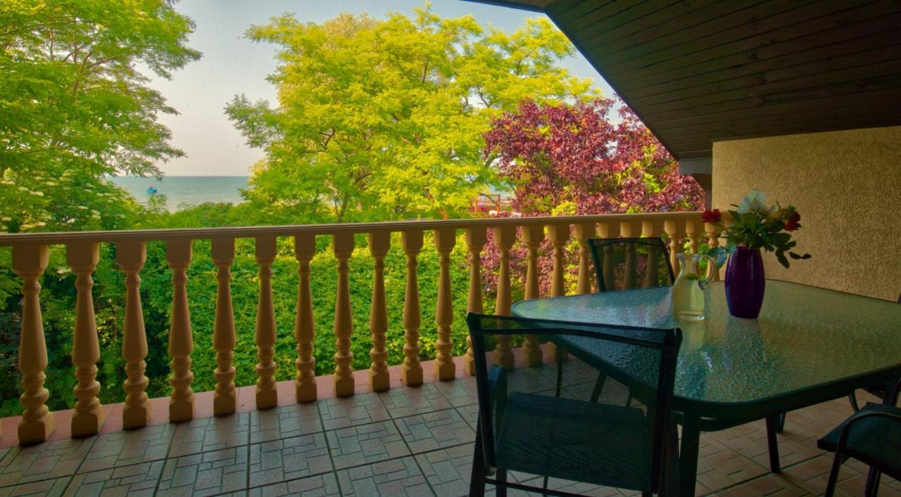 Pokoje Przy Plazy-U Marynarza-Rewa Exterior foto